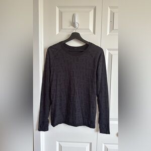 Athleta Momentum Logo Long Sleeve